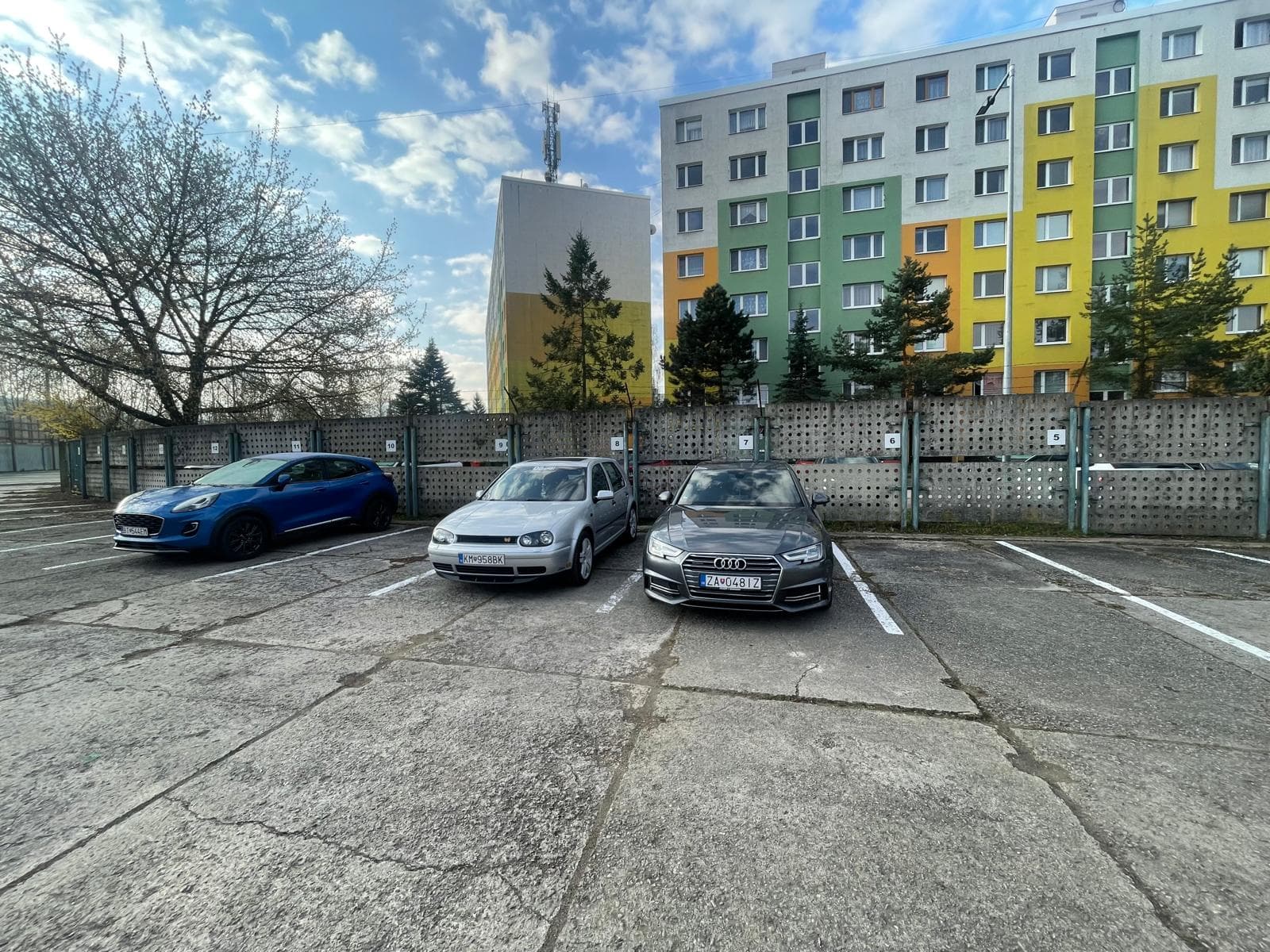 Parkovisko Žilina-Solinky - fotka 3